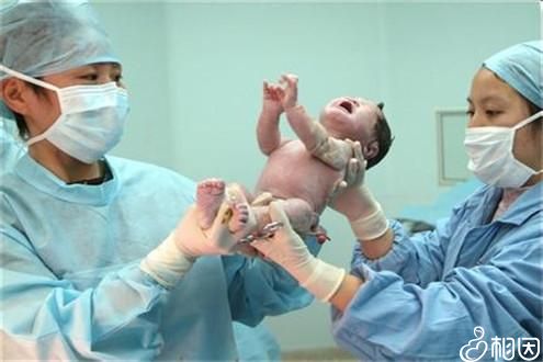 2024年国内哪家医院试管包生男孩婴儿贵不贵（试管怎样做才能省钱呢+）